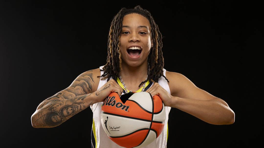 May 7, 2025; Arlington, TX, USA; Dallas Wings guard JJ Quinerly poses for a photo during the 2025 Dallas Wings Media Day. Mandatory Credit: Jerome Miron-Imagn Images May 7, 2025; Arlington, TX, USA; Dallas Wings guard JJ Quinerly poses for a photo during the 2025 Dallas Wings Media Day. Mandatory Credit: Jerome Miron-Imagn Images