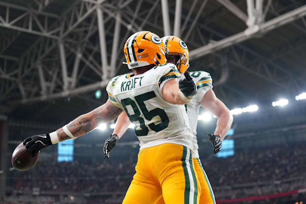 Green Bay Packers tight end Tucker Kraft (85) celebrates a touchdown at Arizona.