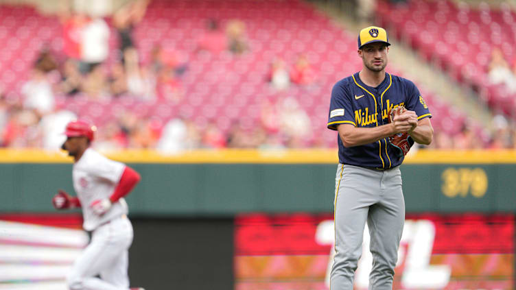 Milwaukee Brewers v Cincinnati Reds