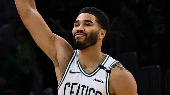 Boston Celtics forward Jayson Tatum (0).