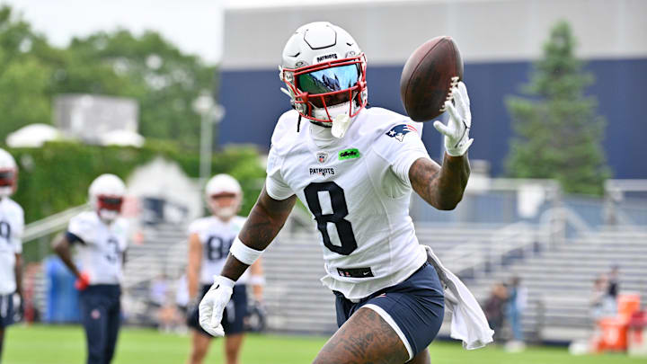 Jun 9, 2025; Foxborough, MA, USA; New England Patriots wide receiver Stefon Diggs (8) tries to catch the ball during minicamp at Gillette Stadium. Mandatory Credit: Eric Canha-Imagn Images Jun 9, 2025; Foxborough, MA, USA; New England Patriots wide receiver Stefon Diggs (8) tries to catch the ball during minicamp at Gillette Stadium. Mandatory Credit: Eric Canha-Imagn Images