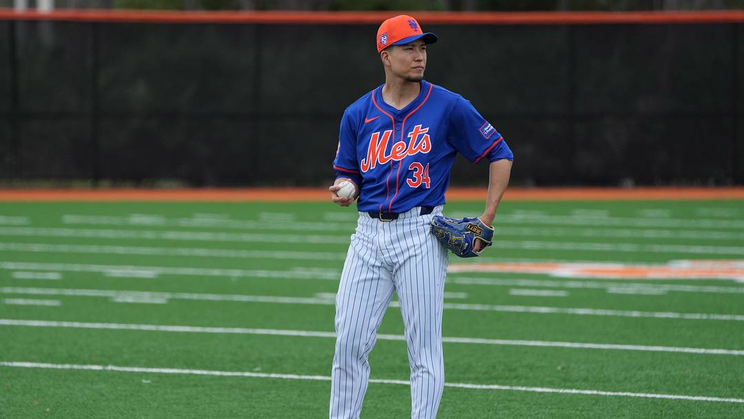 Feb 19, 2024; Port St. Lucie, FL, USA; New York Mets starting pitcher Kodai Senga (34) warms-up during workouts at spring training. Mandatory Credit: Jim Rassol-USA TODAY Sports
