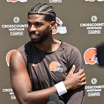 Paige Buecker receiving “The Shedeur” treatment over announcing return