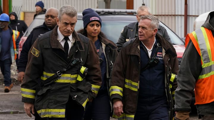 CHICAGO FIRE -- "Relief Cut" Episode 13012 -- Pictured: (l-r) Dermot Mulroney as Chief Dom Pascal, Katelynn Shennett as Kylie Estevez, David Eigenberg as Christopher Herrmann