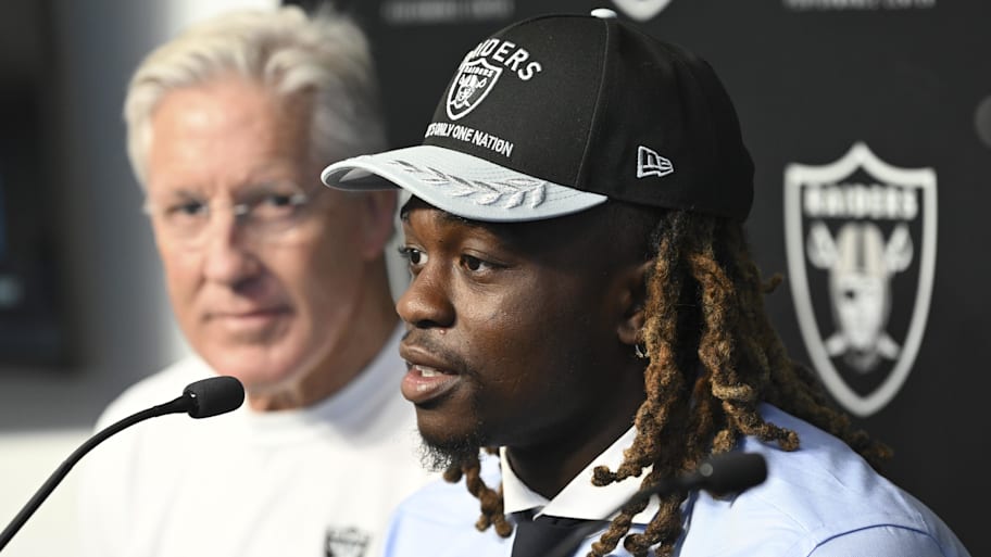 Las Vegas Raiders running back Ashton Jeanty