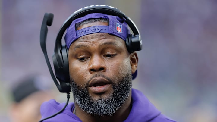 Washington Commanders defensive coordinator Daronte Jones