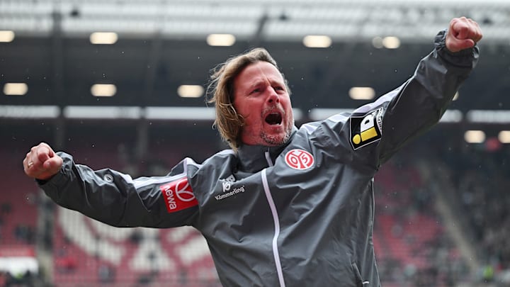 Bo Henriksen hätte mit Blick auf die "Wahre Tabelle" mehr Grund zu jubeln