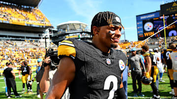 Los Angeles Chargers v Pittsburgh Steelers