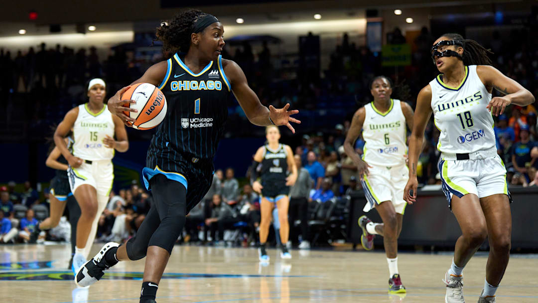 Chicago Sky v Dallas Wings