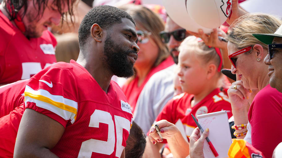 Chiefs Waive Former First-Round Running Back Clyde Edwards-Helaire