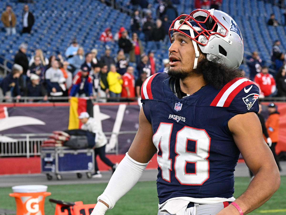 Patriots LB Leaves Practice with Leg Injury