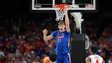 Gators Alex Condon is being encouraged to stay in Gainesville another year