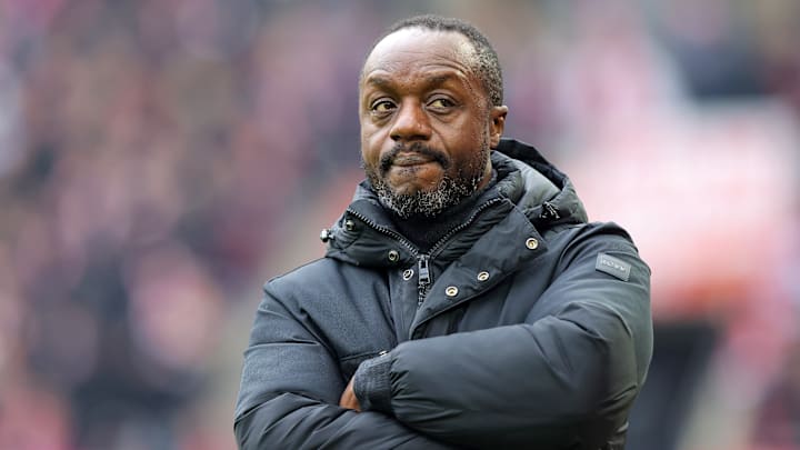 Ben Manga muss nach eineinhalb Jahren auf Schalke seine Koffer packen