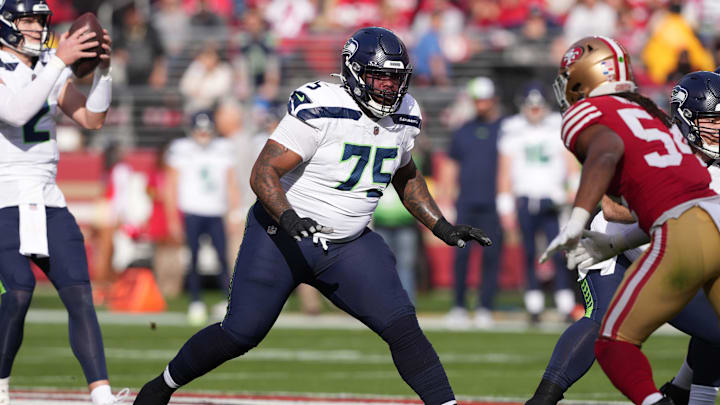 Dec 10, 2023; Santa Clara, California, USA; Seattle Seahawks guard Anthony Bradford (75) blocks against San Francisco 49ers linebacker Fred Warner (right) during the first quarter at Levi's Stadium. Mandatory Credit: Darren Yamashita-Imagn Images Dec 10, 2023; Santa Clara, California, USA; Seattle Seahawks guard Anthony Bradford (75) blocks against San Francisco 49ers linebacker Fred Warner (right) during the first quarter at Levi's Stadium. Mandatory Credit: Darren Yamashita-Imagn Images