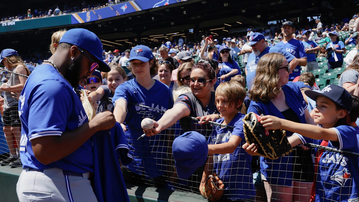 Toronto Blue Jays Fans React Angrily on "X" to Team Missing Out on Top