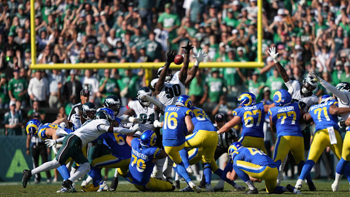 The Eagles defeated the Rams 33–26, with a blocked field goal returned for a touchdown to seal the victory. The Eagles defeated the Rams 33–26, with a blocked field goal returned for a touchdown to seal the victory.