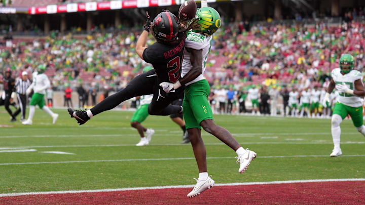 Jahlil Florence is back for the Ducks, a fast, experienced cover corner with exceptional ball skills. At 6-1, 190, he has the size to play physical.
