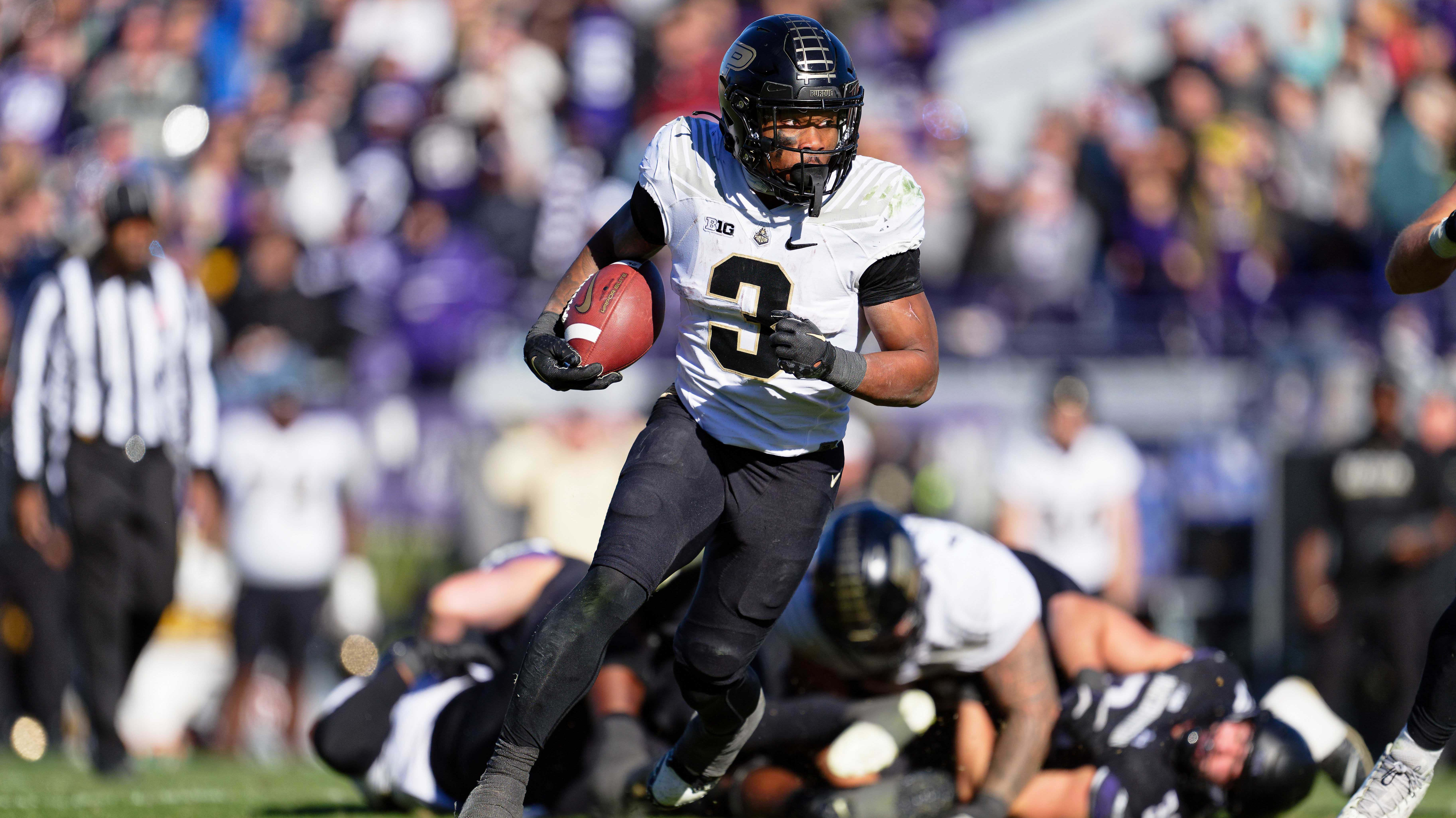 Purdue Boilermakers running back Tyrone Tracy Jr. (3) runs the ball.
