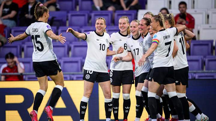 Trotz guter Leistungen erleben die DFB-Frauen tagtäglich Sexismus Trotz guter Leistungen erleben die DFB-Frauen tagtäglich Sexismus