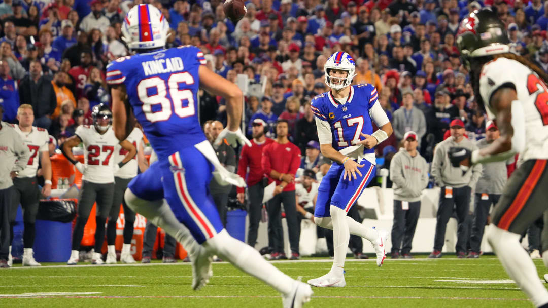 Oct 26, 2023; Orchard Park, New York, USA; Buffalo Bills quarterback Josh Allen (17) throws the ball to tight end Dalton Kincaid (86) during the first half against the Tampa Bay Buccaneers at Highmark Stadium. Mandatory Credit: Gregory Fisher-USA TODAY Sports