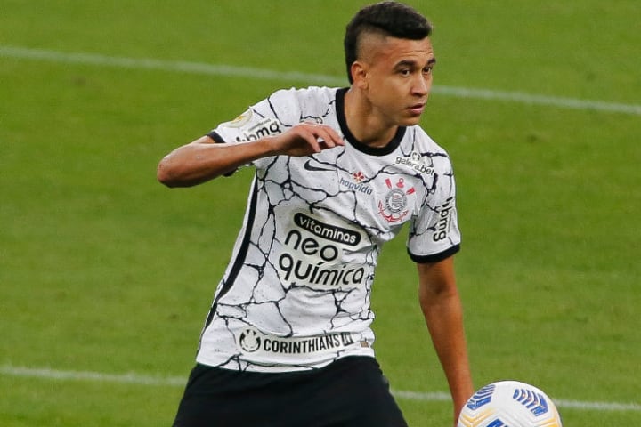 Cantillo teve mais uma boa atuação pelo Corinthians.