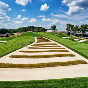 Oakmont is ready to bare its teeth again this week.