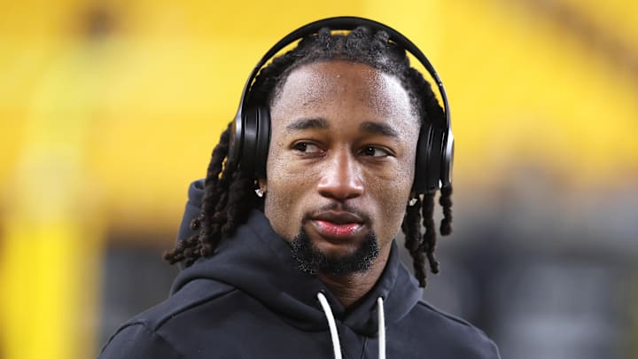 Jan 4, 2026; Pittsburgh, Pennsylvania, USA; Pittsburgh Steelers cornerback Asante Samuel Jr. (22) on the field before the Steelers play the Baltimore Ravens at Acrisure Stadium. Mandatory Credit: Charles LeClaire-Imagn Images