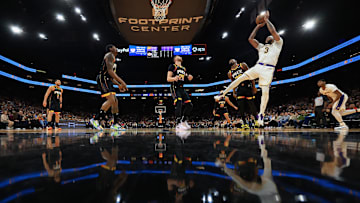 Los Angeles Lakers v Phoenix Suns - Emirates NBA Cup