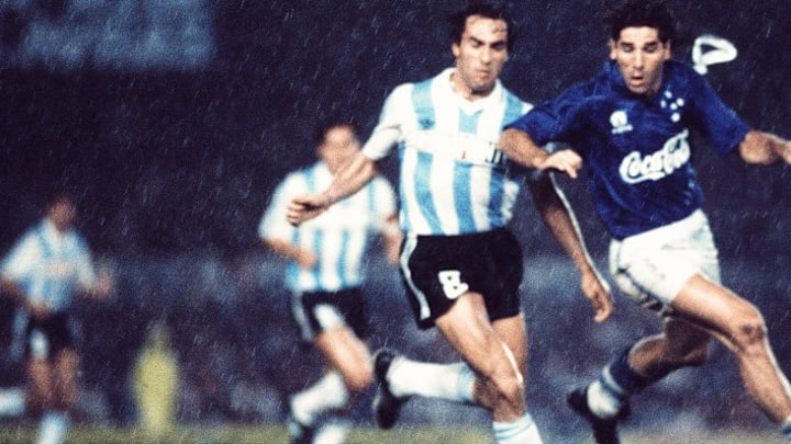 Renato Gaúcho era o camisa 7 do Cruzeiro em 199