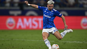 Cruzeiro v Boca Juniors - Copa CONMEBOL Sudamericana 2024