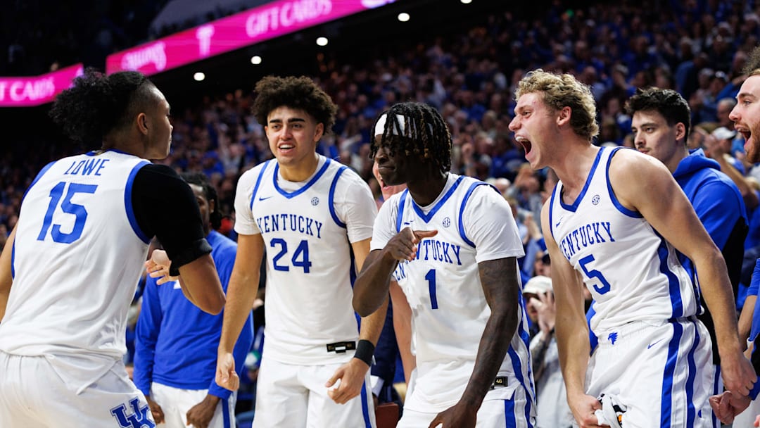  Kentucky Wildcats guard Collin Chandler (5), guard Denzel Aberdeen (1) and center Malachi Moreno (24) 