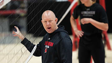 Wisconsin head coach Kelly Sheffield is shown during volleyball practice.MARK HOFFMAN/MILWAUKEE JOURNAL SENTINELMjs Uwvb 1 Jpg Uwvolley