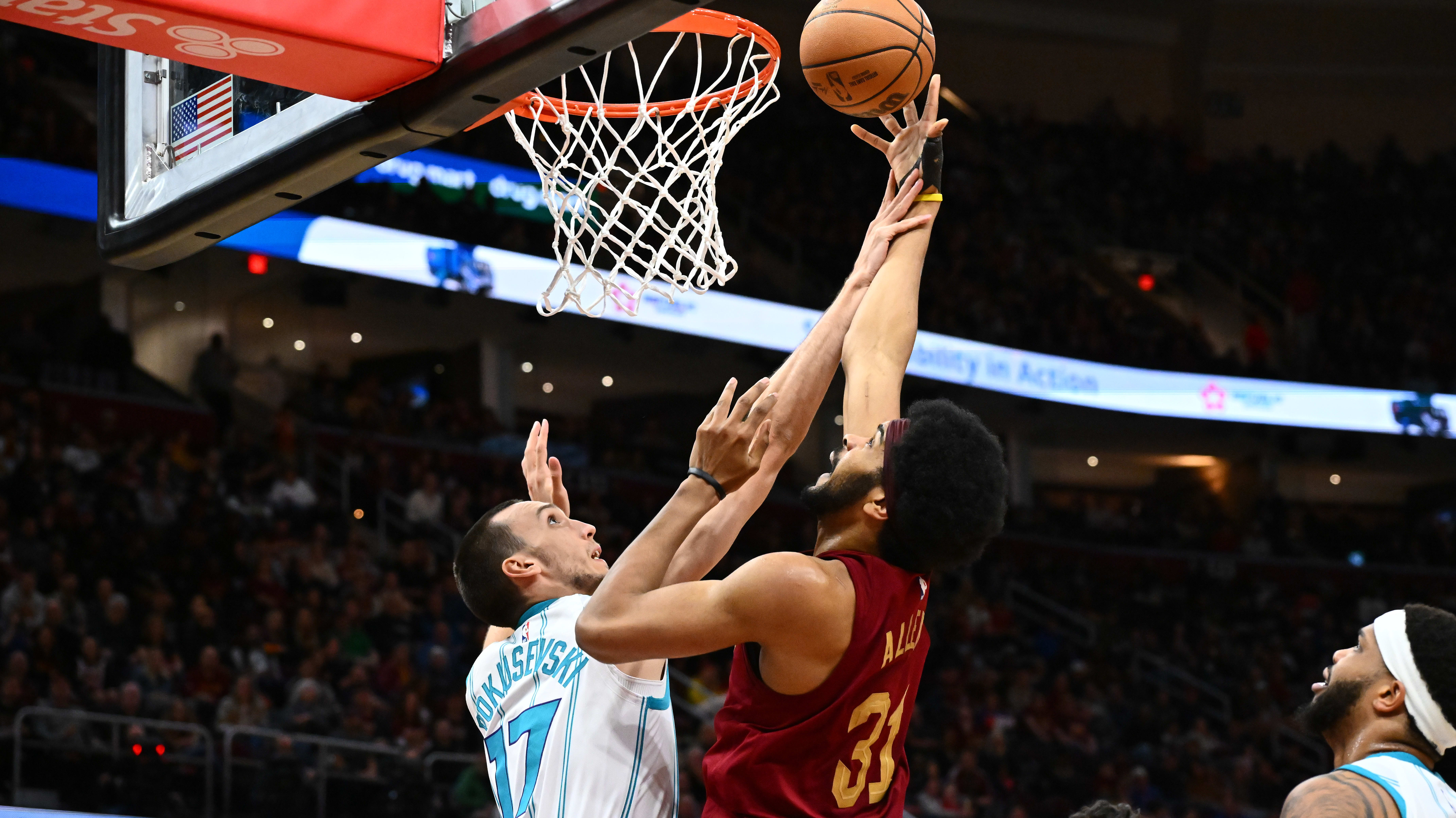 Jarrett Allen, Aleksej Pokusevski