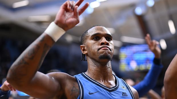 Eric Dixon, Villanov