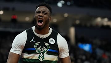 Los Angeles Clippers v Milwaukee Bucks