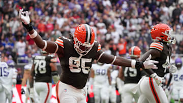 Oct 5, 2025; Tottenham, UK; Cleveland Browns tight end David Njoku celebrates after scoring a touchdown against the Minnesota Vikings 