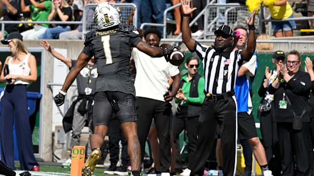 oregon ducks dakorien moore malik benson wide receiver big ten nil transfer portal recruiting dante moore dan lanning 