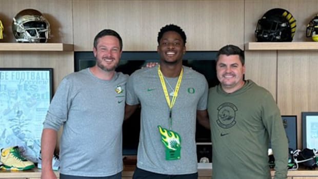 Five-star Michael Terry III visits Oregon