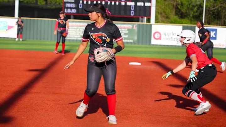 First baseman Isabell Gonzales and the reigning Texas UIL Class 5A champion Melissa Cardinals are set to begin the first round of the UIL 5A-Division I playoffs this week.
