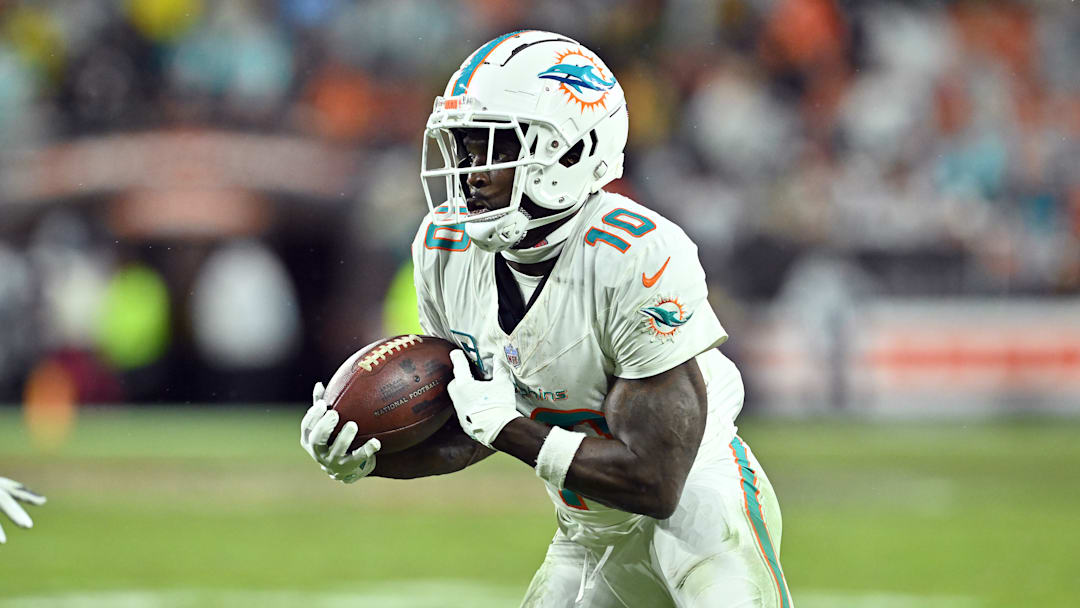 Miami Dolphins v Cleveland Browns