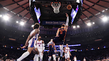 Philadelphia 76ers v New York Knicks