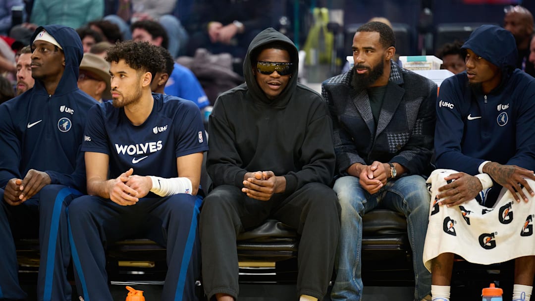Dec 12, 2025; San Francisco, California, USA; Minnesota Timberwolves guard Anthony Edwards (5) watches the game in street clothes on the bench during the second quarter of the game against the Golden State Warriors at Chase Center. Mandatory Credit: Robert Edwards-Imagn Images Dec 12, 2025; San Francisco, California, USA; Minnesota Timberwolves guard Anthony Edwards (5) watches the game in street clothes on the bench during the second quarter of the game against the Golden State Warriors at Chase Center. Mandatory Credit: Robert Edwards-Imagn Images
