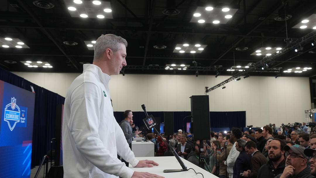 Feb 24, 2026; Indianapolis, IN, USA; New York Jets general manager Darren Mougey speaks at the NFL Scouting Combine at the Indiana Convention Center. Mandatory Credit: Kirby Lee-Imagn Images Feb 24, 2026; Indianapolis, IN, USA; New York Jets general manager Darren Mougey speaks at the NFL Scouting Combine at the Indiana Convention Center. Mandatory Credit: Kirby Lee-Imagn Images