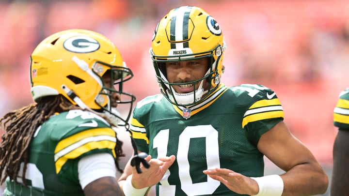 Aug 10, 2024; Cleveland, Ohio, USA; Green Bay Packers quarterback Jordan Love (10) talks to teammates before the game between the Packers and the Cleveland Browns at Cleveland Browns Stadium. Mandatory Credit: Ken Blaze-USA TODAY Sports