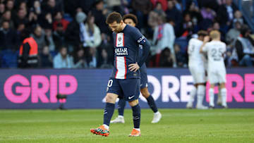 Son ancien coéquipier en club et en sélection, Javier Mascherano, défend Messi et n'a pas caché sa frustration contre le PSG.