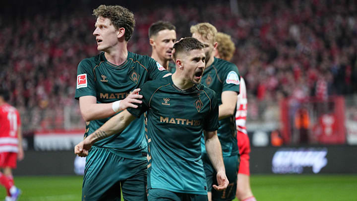 Werder Bremen mit einem wichtigen Sieg Werder Bremen mit einem wichtigen Sieg