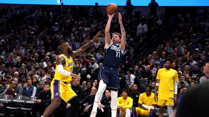 Los Angeles Lakers v Dallas Mavericks