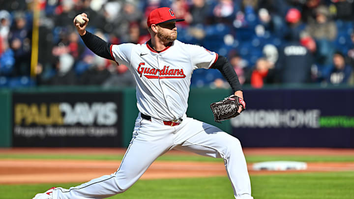 Chicago White Sox v Cleveland Guardians
