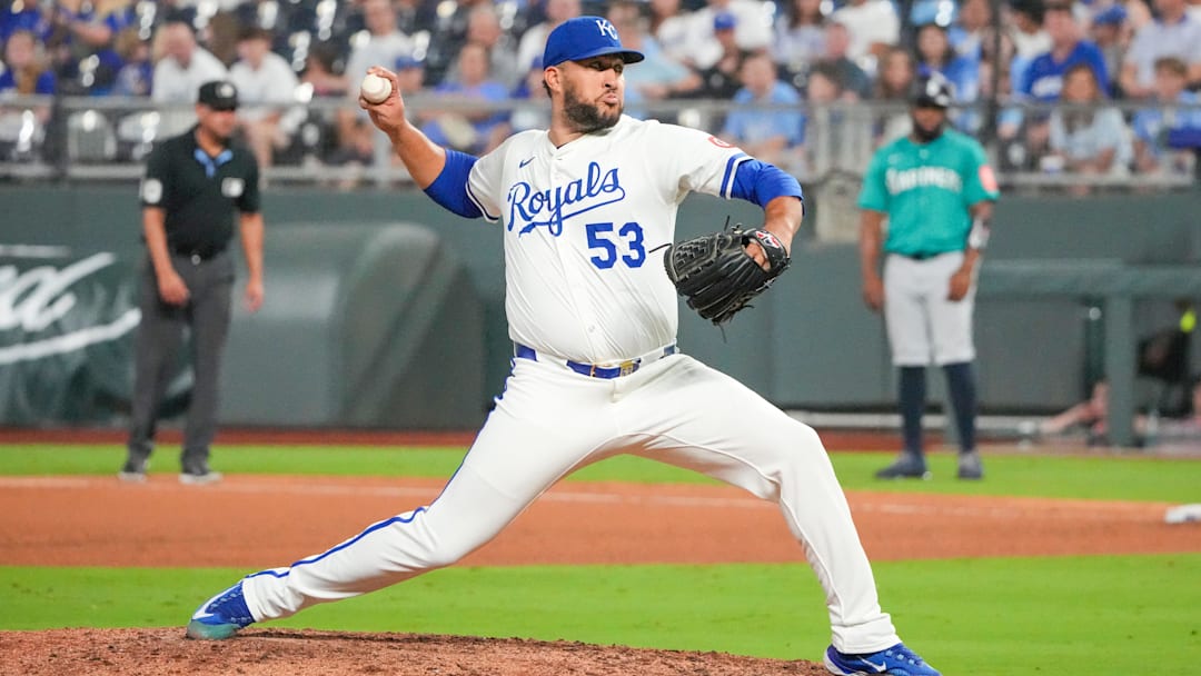 Sep 17, 2025; Kansas City, Missouri, USA; Kansas City Royals relief pitcher Carlos Estevez (53) delivers a pitch against the Seattle Mariners in the ninth inning at Kauffman Stadium. Mandatory Credit: Denny Medley-Imagn Images