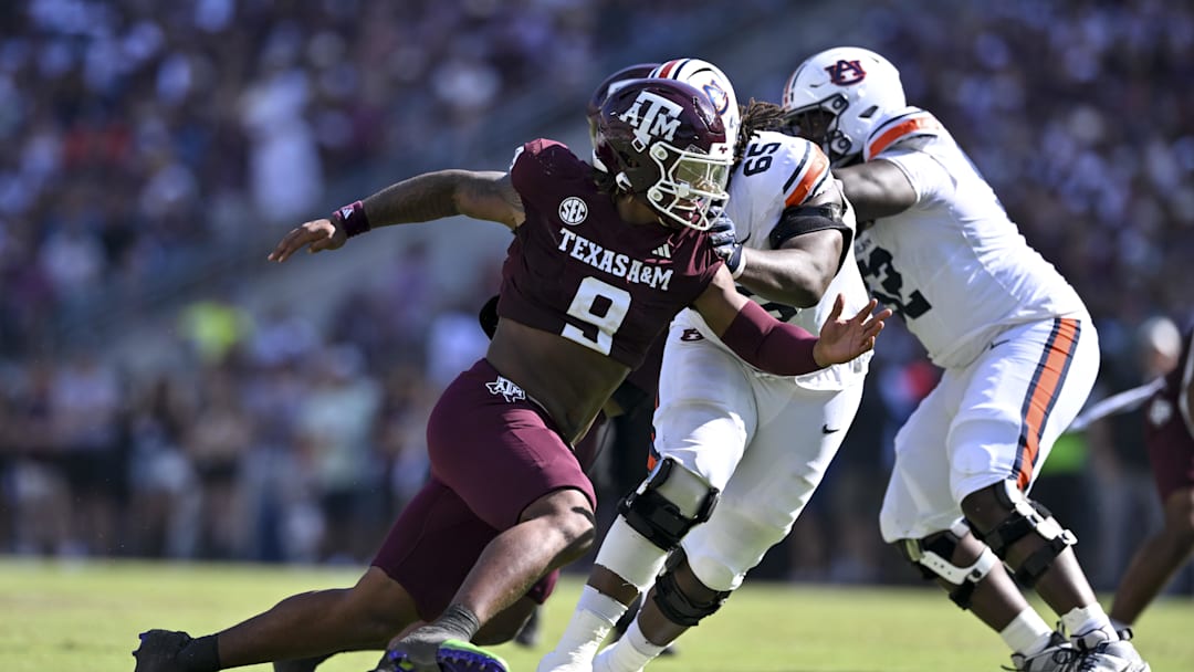 Texas A&M Aggies defensive end Cashius Howell defends in coverage against the Auburn Tigers during the second quarter at Kyle Field.